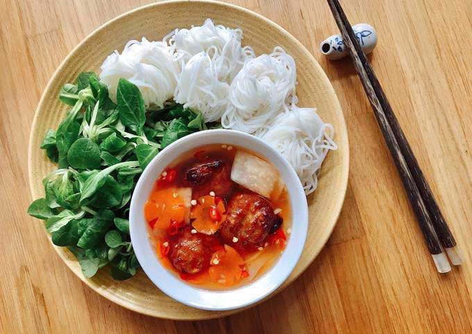Bun Cha Hanoi: The Quintessence of a Capital's Cuisine & Top Must-Try Restaurants